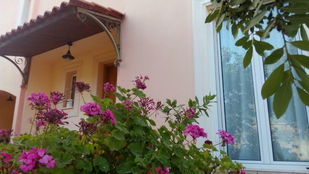 Cozy Home With Great View In Ancient Corinth Eksteriør bilde